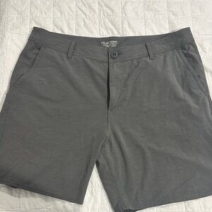 Huk Men's Flat Front Performance Shorts in Charcoal Gray